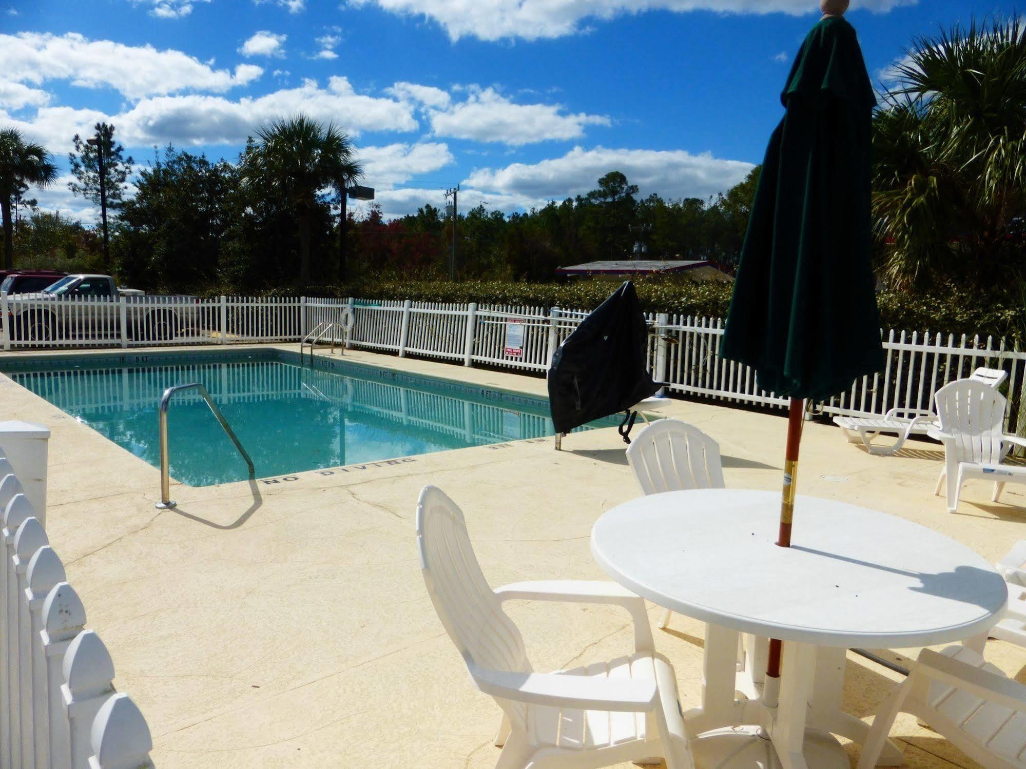 Red Roof Inn Macclenny Exterior photo